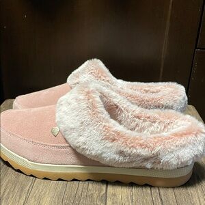 Skechers Pink Faux Fur Women's Slippers